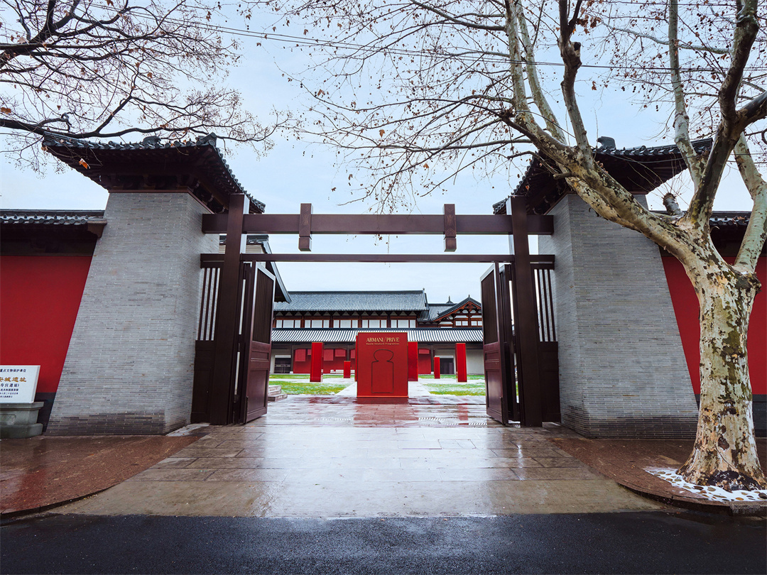 阿瑪尼「清檀別院」香氛展，于德壽宮·慈福宮廣場限時啟幕